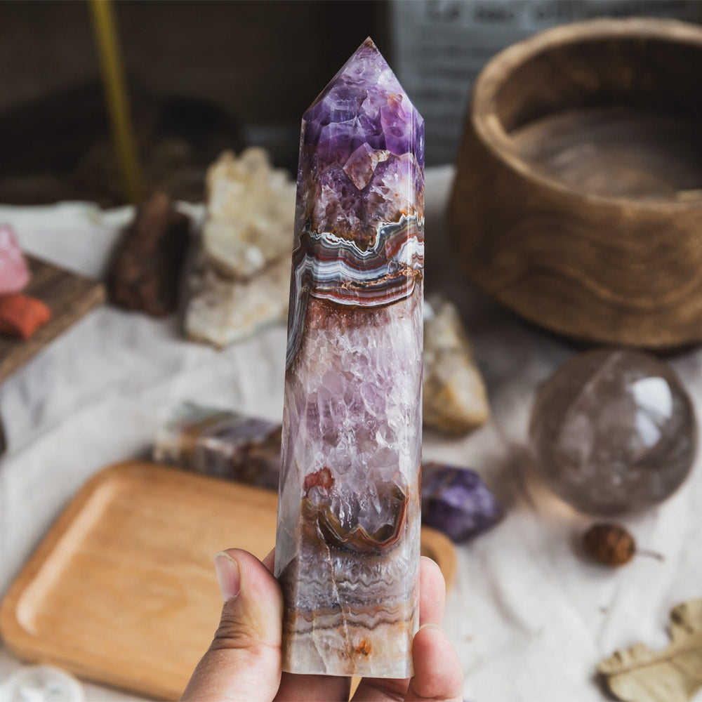 Reikistal Amethyst With Mexico Sardonyx Point