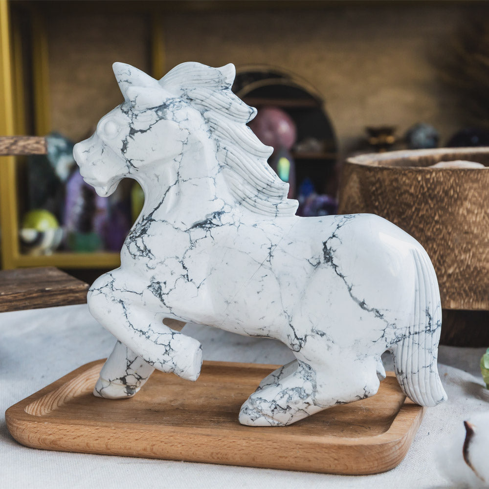 Howlite Horse