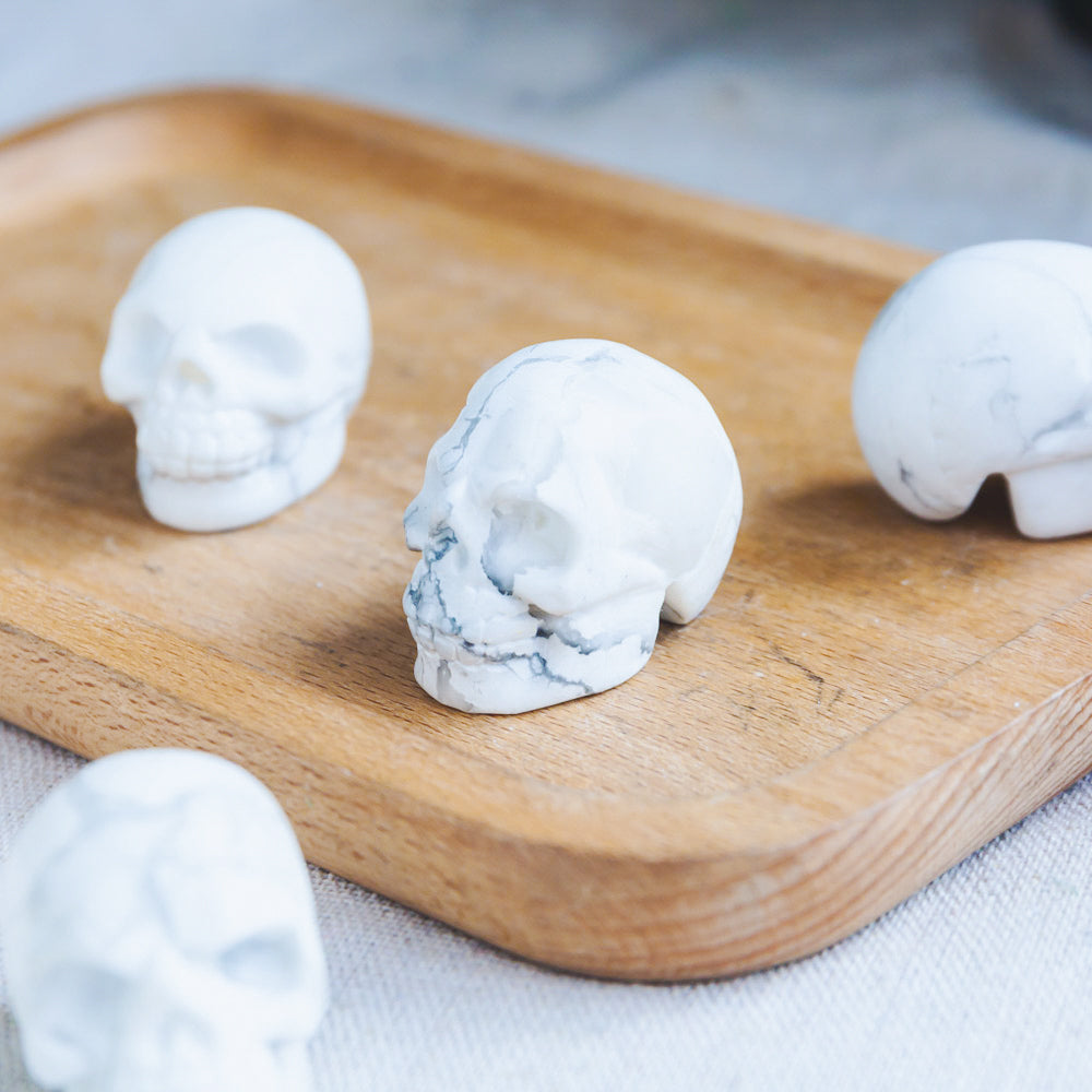 1" Howlite Skull