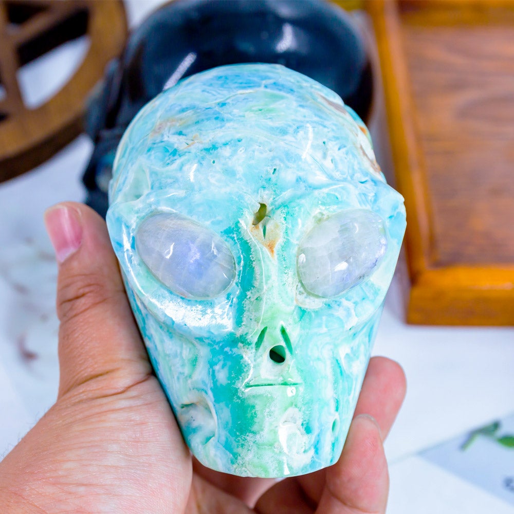 Alien Skull With Labradorite Eyes