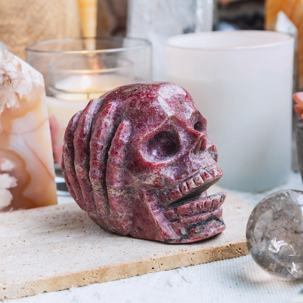 Rhodonite Skull (Hear no evil)