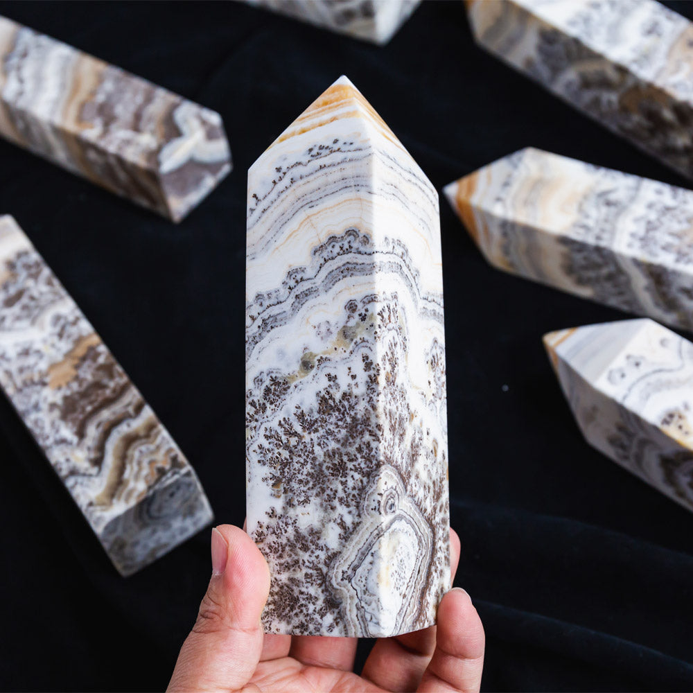 Dendritic Orange Calcite Point 【Medium Size】