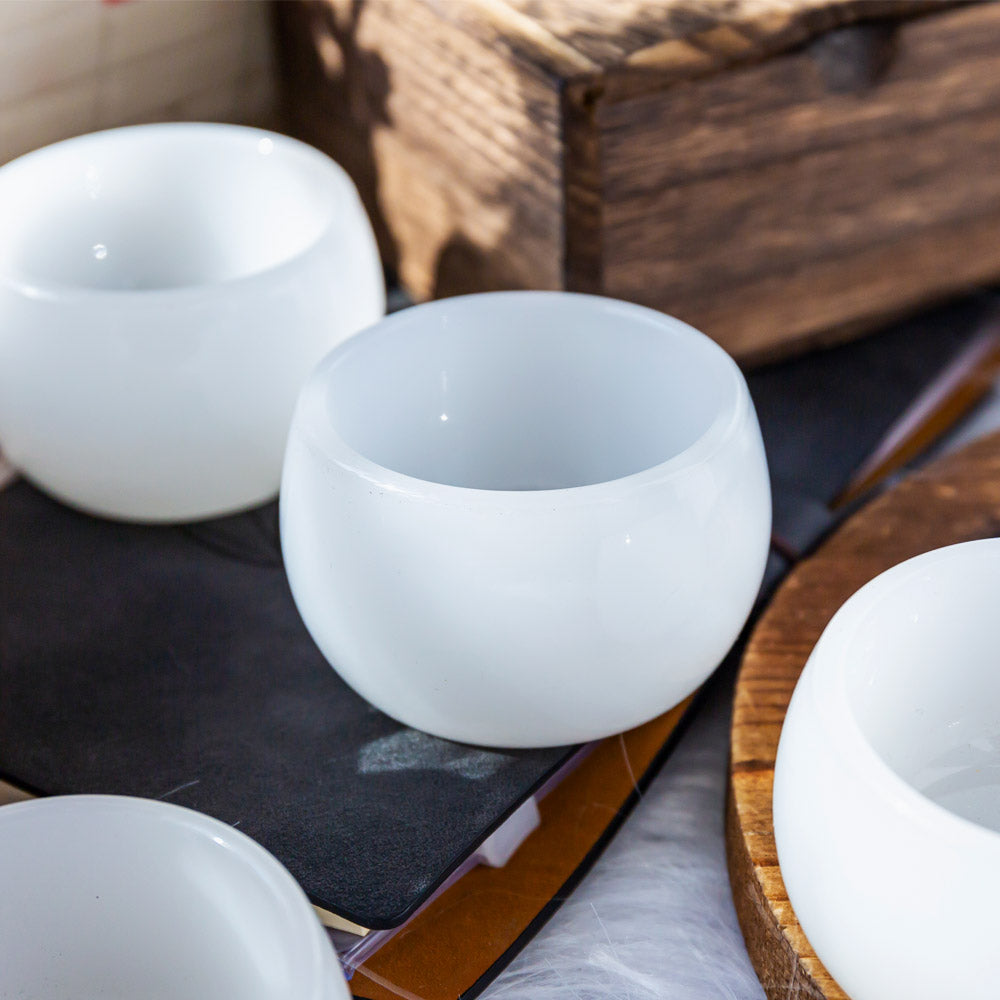 White jade cup/bowl