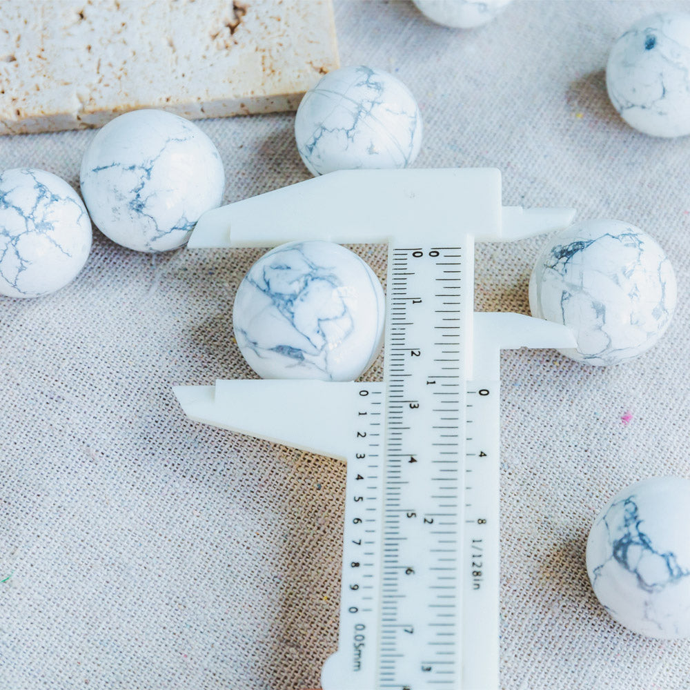 Howlite Ball