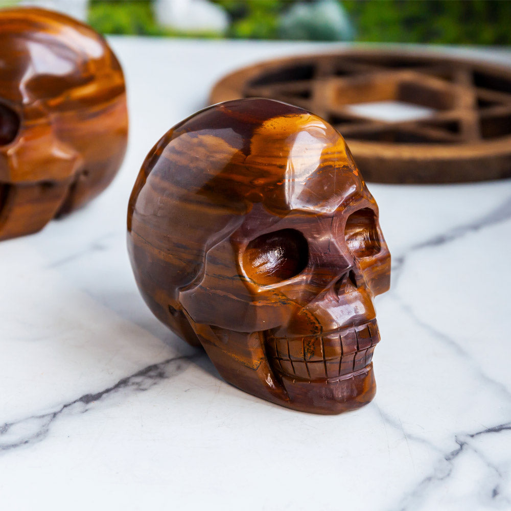 Red tiger-eye skull